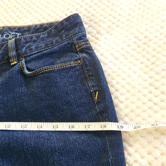 ANN TAYLOR LOFT WOMENS JEANS.      SIZE 4P CURVY BOOT - Picture 9 of 12